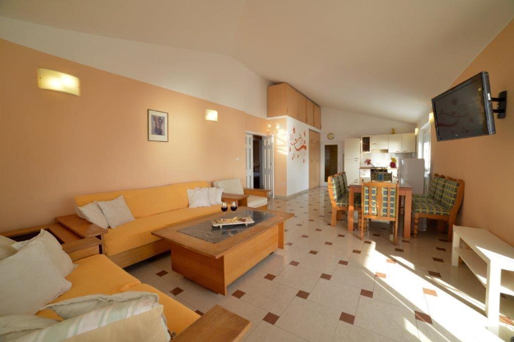 Aparthotel Blue Oasis Primošten Exterior foto
